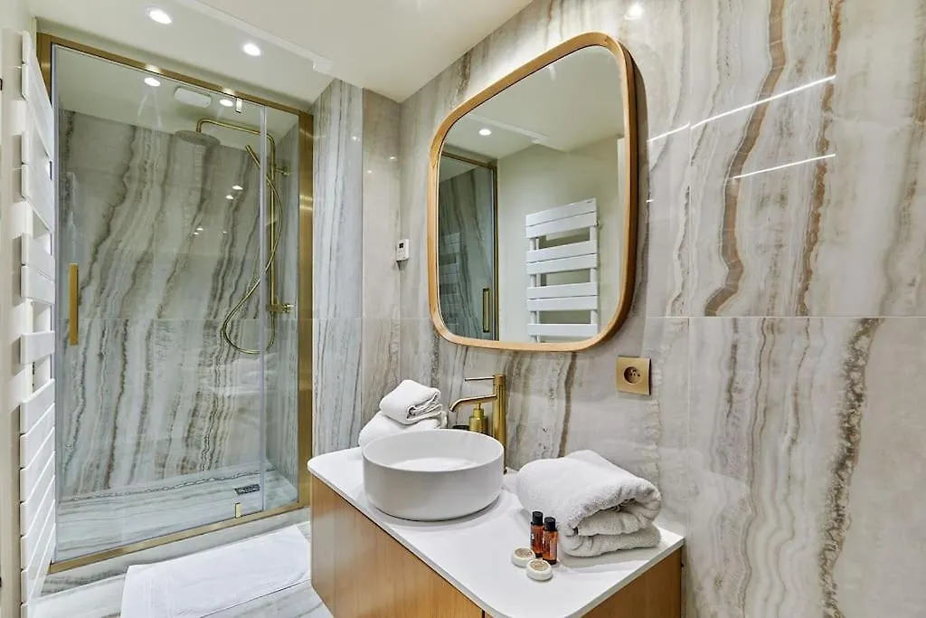 Apartment Le Marais Place Des Vosges By Prestige *